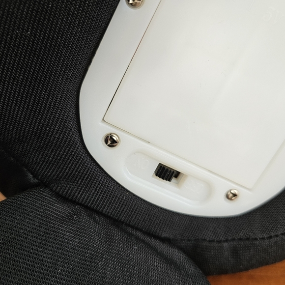 Hallmark Halloween Stew Decoration Singing Frogs in Pot Plush Battery OP Video - Picture 8 of 10